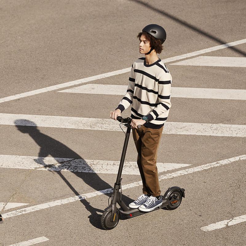 Xiaomi Mi Electric Scooter Essential Lite